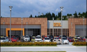 Laković demantovao Demokrate: Optužbe nijesu tačne, ostavite nas da radimo naš posao