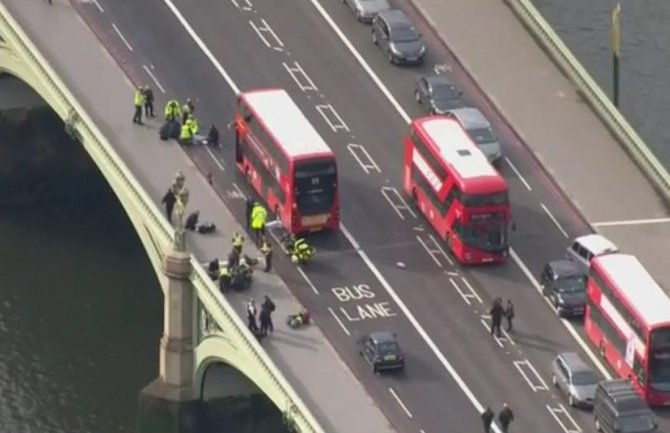 Napad u Londonu: Više osoba sa katastrofalnim povredama