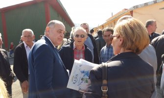 Simović posjetio Bjelasicu Radu: Ova fabrika mora da radi