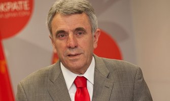 Apsurd: Naknade majkama neustavne, smanjenje u skladu sa Ustavom