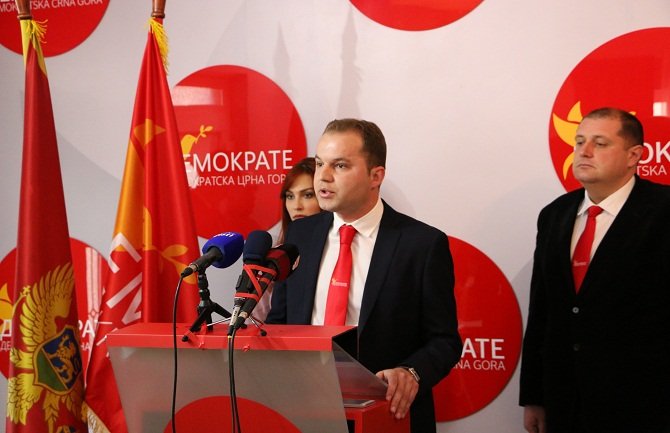 Skandalozna namjera DPS-a da ponovo prolongira formiranje samostalne Opštine Tuzi