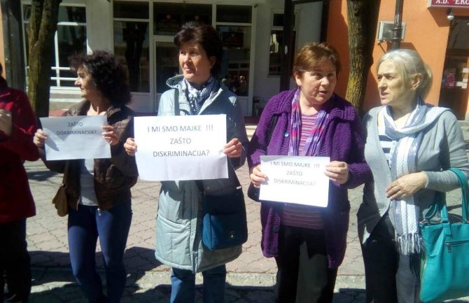 Protestovale majke jednog ili dvoje djece
