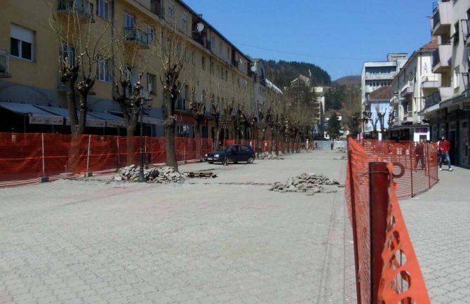 Počela rekonstrukcija gradskog trga u Bijelom Polju