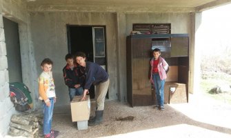 Neophodna pomoć Radulovićima iz Komana: Najveća želja im je da otac ozdravi da može da im kupuje brašno