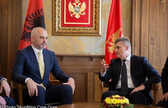 Prava manjinskih naroda važna karika dobrosusjedskih odnosa