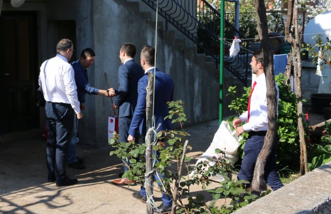  Počela kampanja Demokrata 