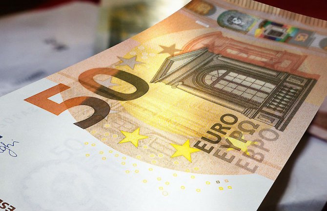 Novih 50 eura od danas u opticaju