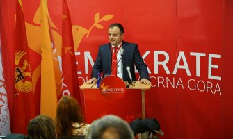 Demokrate: Referendum o učlanjenju Crne Gore u NATO je neophodan