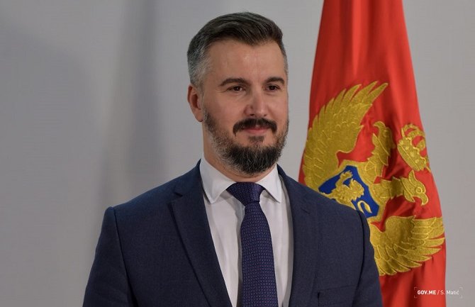 Crna Gora će do sredine 2018. otvoriti sva pregovaračka poglavlja