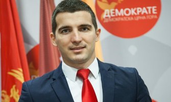 Bečić: Što je više oslobođenih opština u CG, to je manje prostora za krađu i mešetarenje