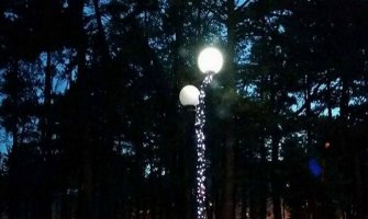 U Nikšiću još sijaju novogodišnji ukrasi (FOTO)