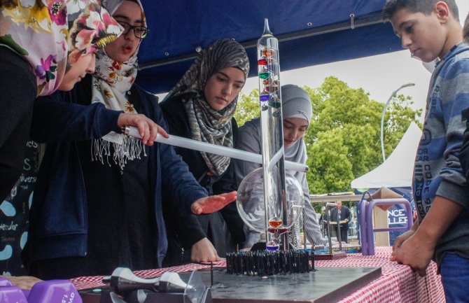 Učenici medresa iz Podgorice i Istanbula promovišu prirodne nauke (FOTO)