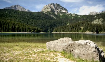 Sezona sportskog ribolova na Crnom jezeru počinje u nedelju