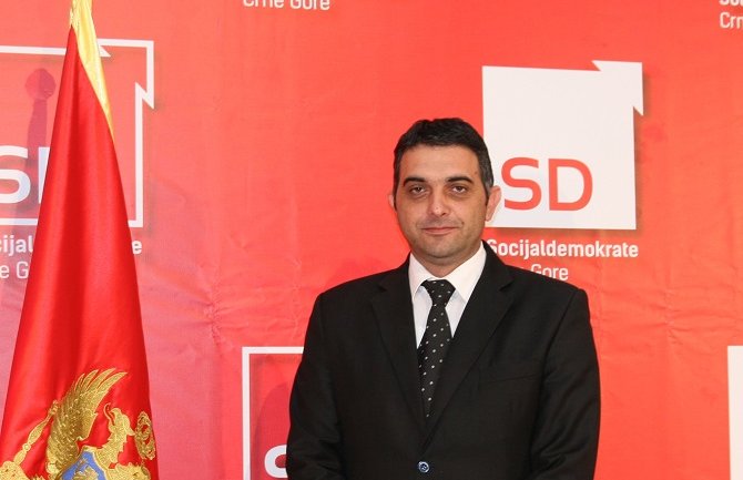 Popadić: SDP URA - Vazda da nam DF bude gazda