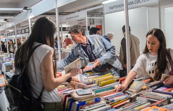 Otvoren Sajam knjiga i obrazovanja na kojem učestvuje više od 100 izlagača