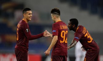 Obješene lutke igrača Rome: Spavajte sa upaljenim svijetlom