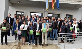 Po 10.000 eura za 44 mlada poljoprivrednika