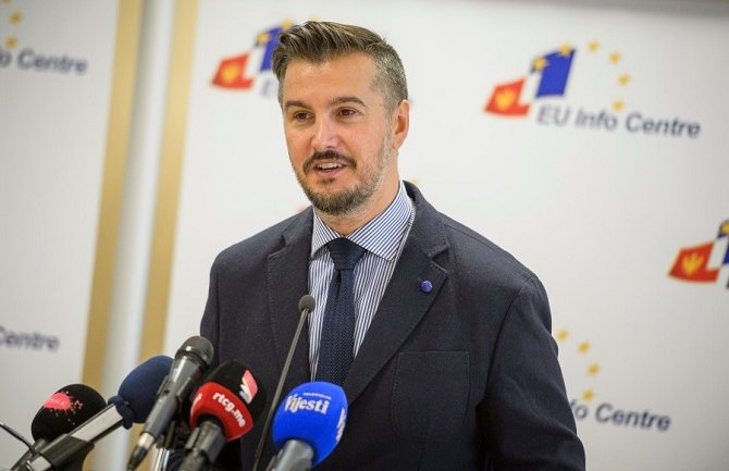 ''Odluka ministra Pejovića je protivna principima demokratije''