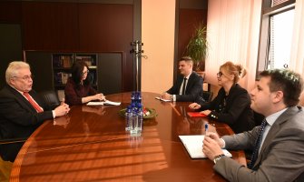 Britanija će nastaviti da podržava unapređenje institucionalnih i administrativnih kapaciteta