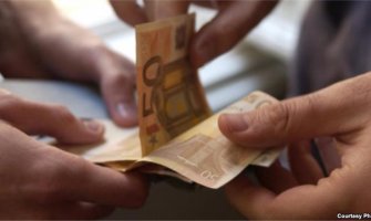 Preko 10.000 građana ostalo bez socijale