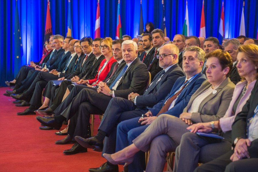 2017051222362931721997178Web