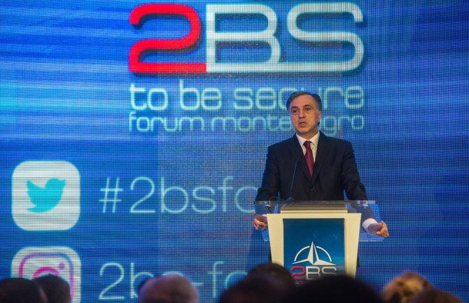 Vujanović: NATO garancija slobode, Rusi da dolaze kao i prije