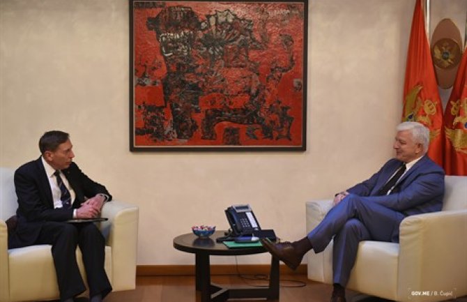 Spremni za ulaganja u telekomunikacionu infrastrukturu