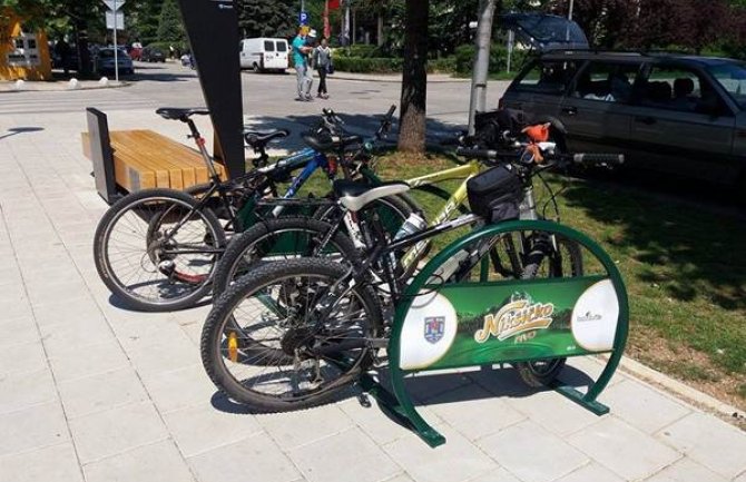 Postavljena parkirališta za bicikle u Nikšiću