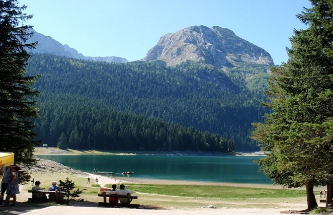 Nastavlja se rekonstrukcija nacionalnog restorana „Crno jezero“