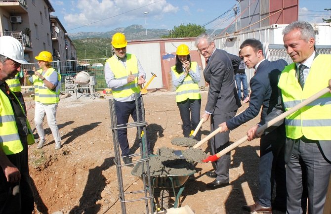 Podgorica: Položen kamen temeljac za izgradnju 51 stana za raseljene