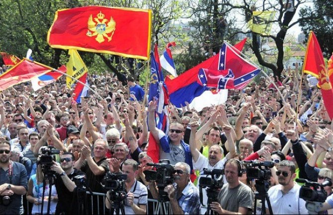 Naći balans između prava jednih da protestuju i drugih da uživaju svoja prava