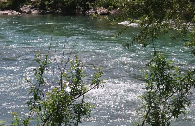 Sunčano i toplo, pa kiša i zahlađenje