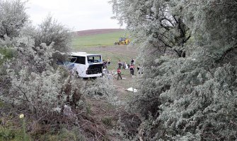 Prevrnuo se autobus, poginulo osam, povrijeđene 34 osobe(VIDEO)