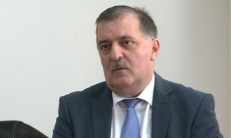 Ervin Spahić tvrdi da je nezakonito smijenjen