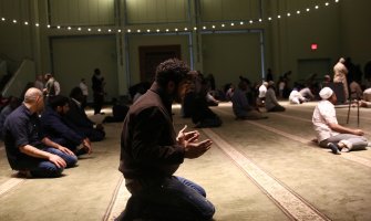 Od Japana do SAD-a: Muslimani širom svijeta dočekali prvi iftar