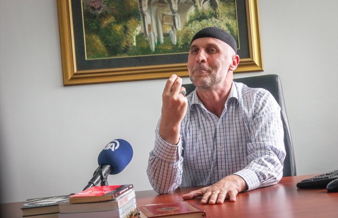 Hafiz Bugari:Čovjek danas pati za sobom, nervira ga i tuđi osmjeh