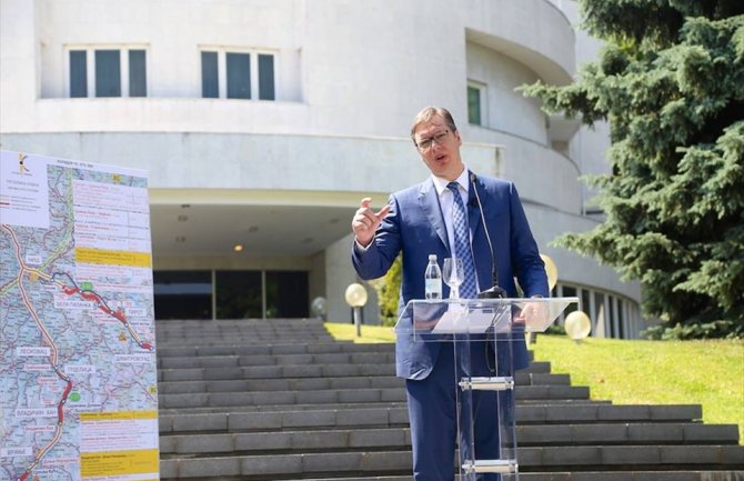 Vučić:Ne mislim da ostajem na vlasti još deset godina