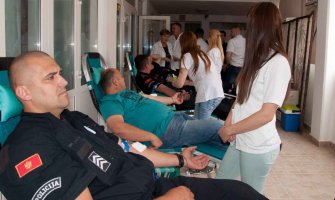 Službenici CB Bar i članovi IPA Sekcije dobrovoljno dali krv