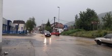  Nezapamćen pljusak i grmljavina u Bijelom Polju, poplavljene ulice, više odrona(FOTO)