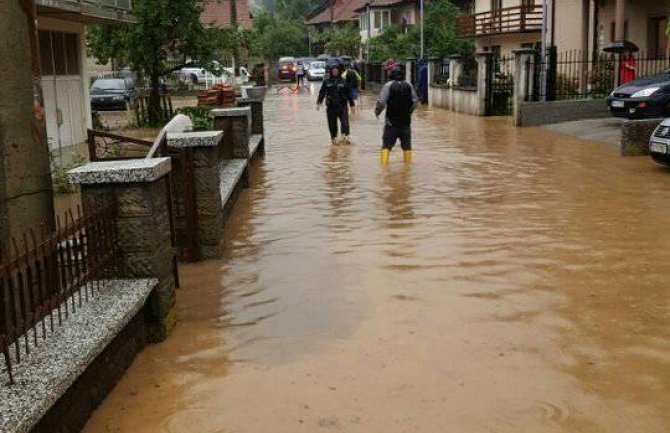 Bijelo Polje nakon nevremena: Bez prestanka će raditi na saniranju štete