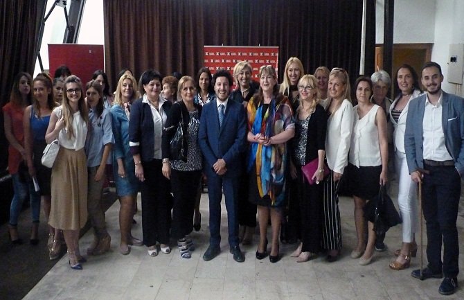 Abazović: Da predsjednički kandidat opozicije bude žena