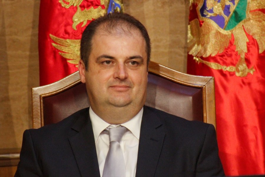 2017060522405912922864324Web