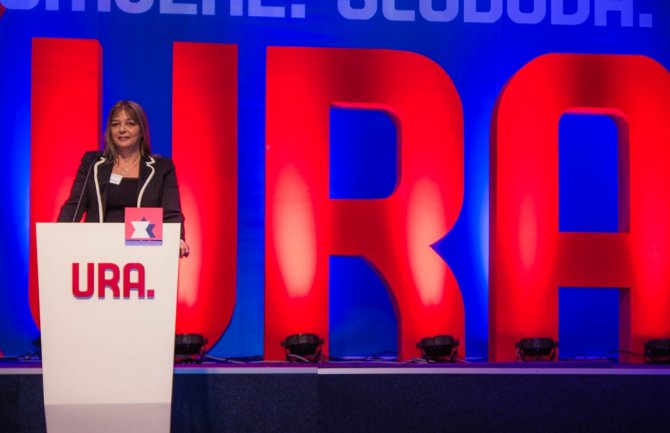 URA: Dok oslobađate poreza milijardere, novac otimate od poštenih građana