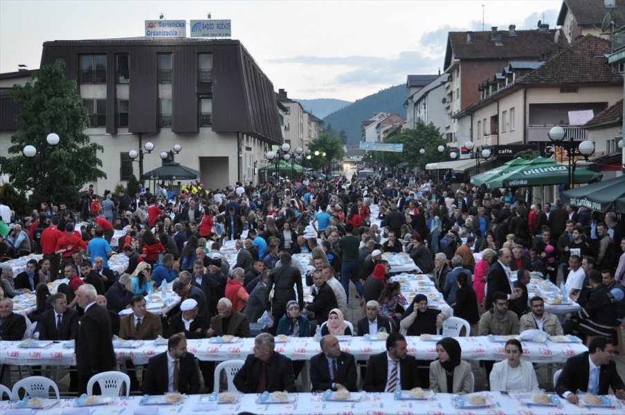 2017060722411281522942251Web