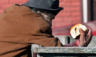 Vlada se opasno igra sa životima stotina hiljada ugroženih građana 