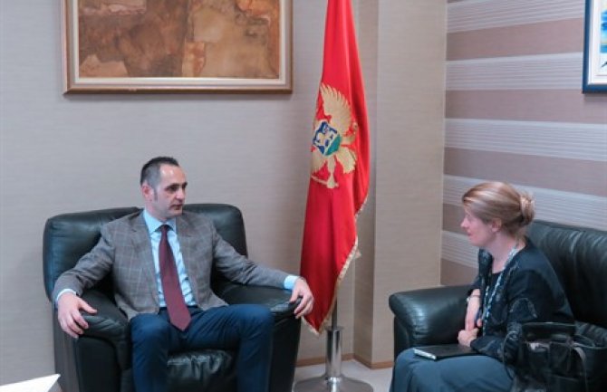 Porast broja britanskih turista u Crnoj Gori pokazatelj kvalitetnih bilateralnih odnosa