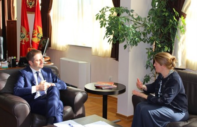 Britanska fondacija dodjeljuje stipendije kandidatima iz Crne Gore