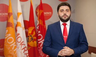 Simović i Vlada udarili na sirotinju, majke i nejake