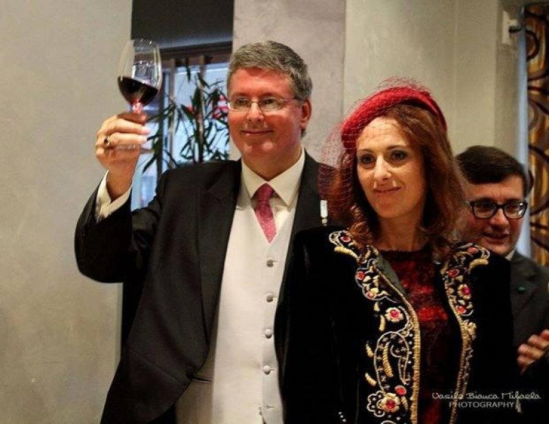 14881294597415674637701181399990n