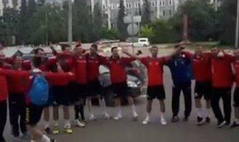 Slavilo se u Moskvi: Niđe nebo nije plavo kao iznad Crne Gore (VIDEO)